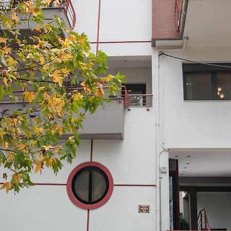 Central & Riverfront Room 1 Edessa Bagian luar foto